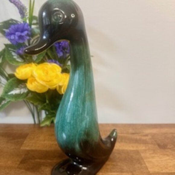 Vintage Blue Mountain Pottery Duck Figurine Canadian Green Drip Glaze Bird Decor - Picture 2 of 3